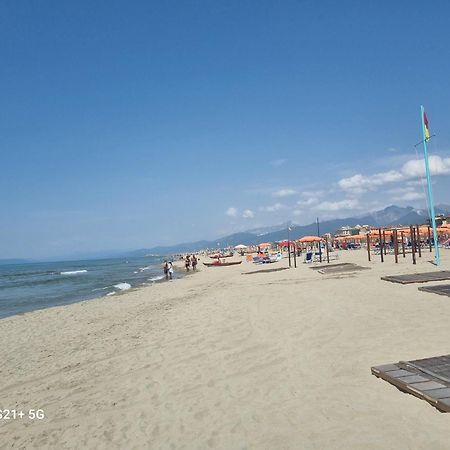 Chalet La Dolce Vita Viareggio Buitenkant foto